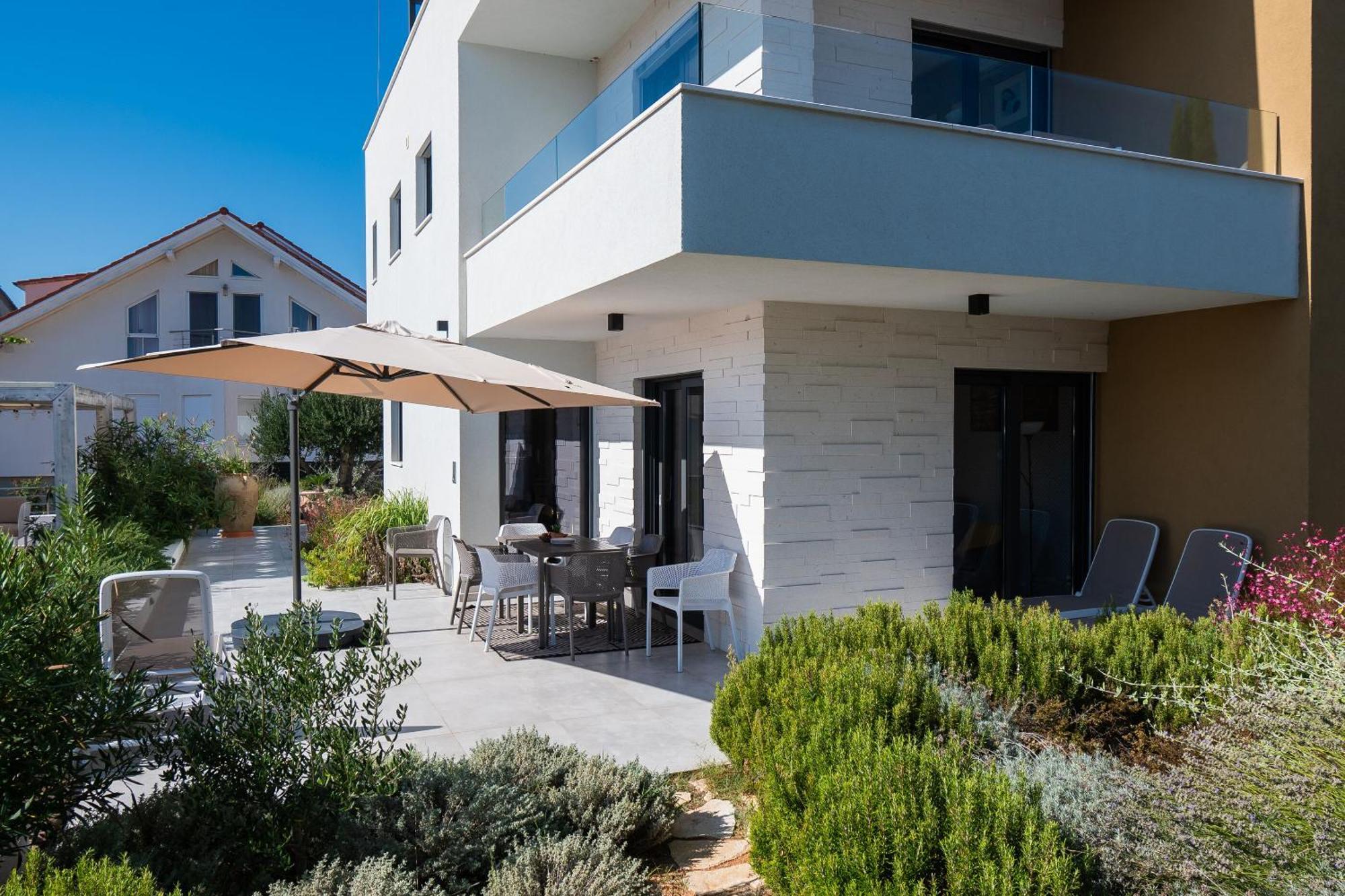 Apartments Villa Adriana I 斯里马 外观 照片