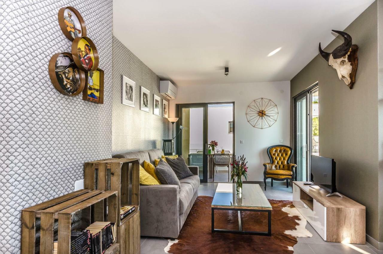 Apartments Villa Adriana I 斯里马 外观 照片