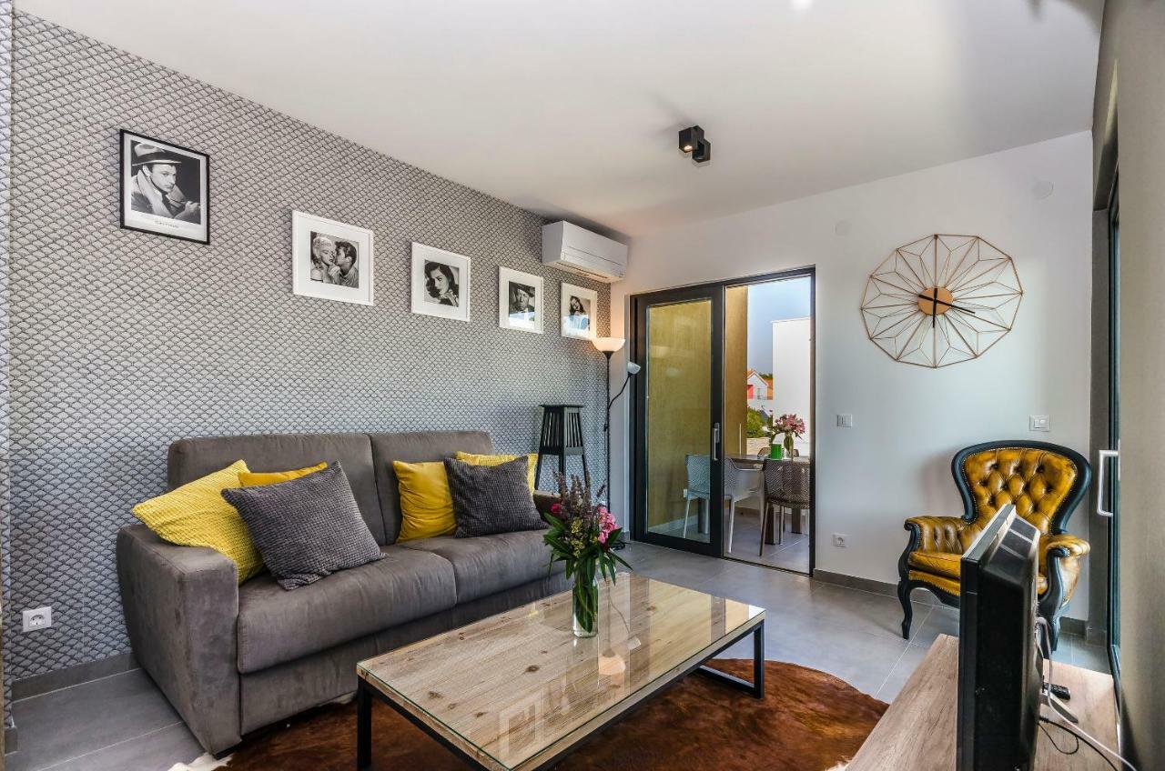 Apartments Villa Adriana I 斯里马 外观 照片